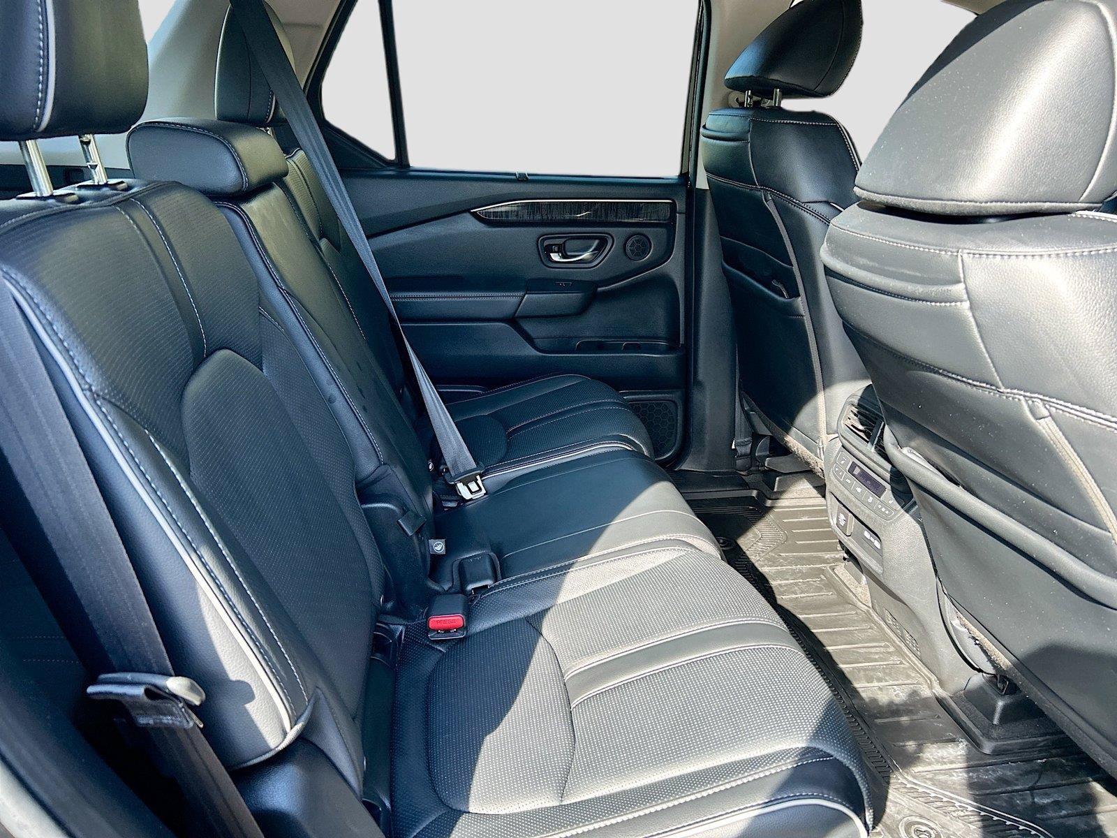 Used 2023 Honda Pilot Elite image 22