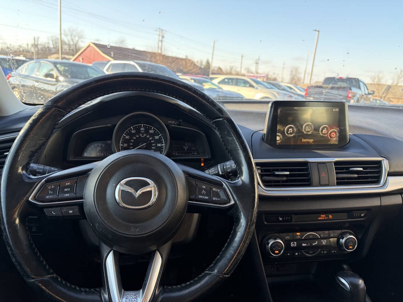 Used 2017 MAZDA MAZDA3 Touring FWD image 21
