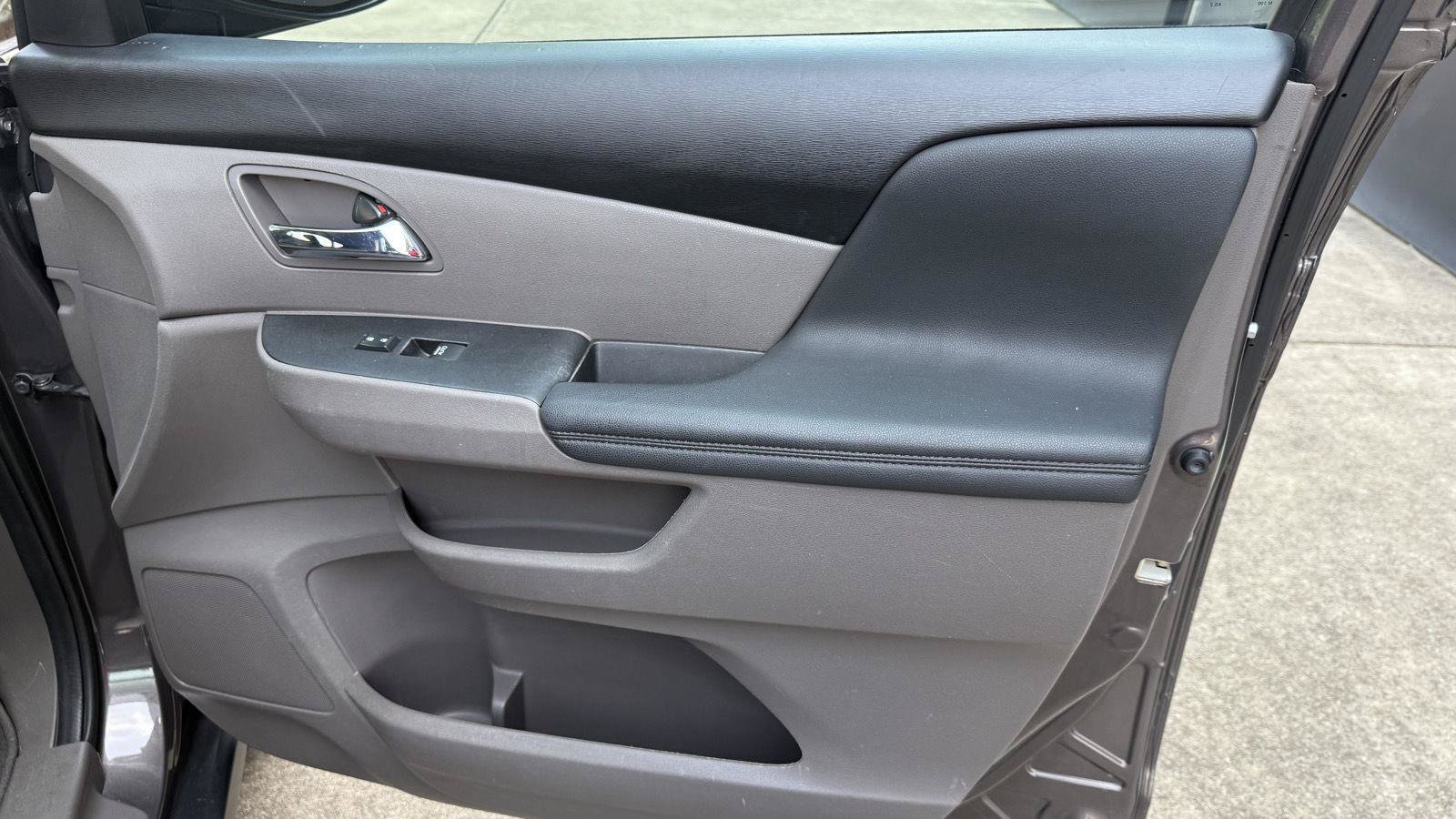 Used 2016 Honda Odyssey SE image 12