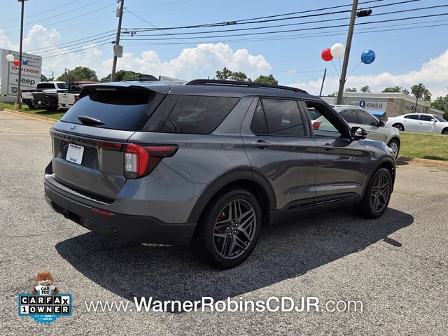 Used 2025 Ford Explorer ST-Line w/ Premium Package RWD image 14