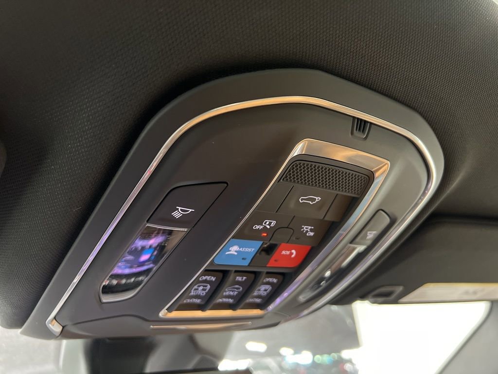 Used 2025 Jeep Grand Cherokee Summit image 22