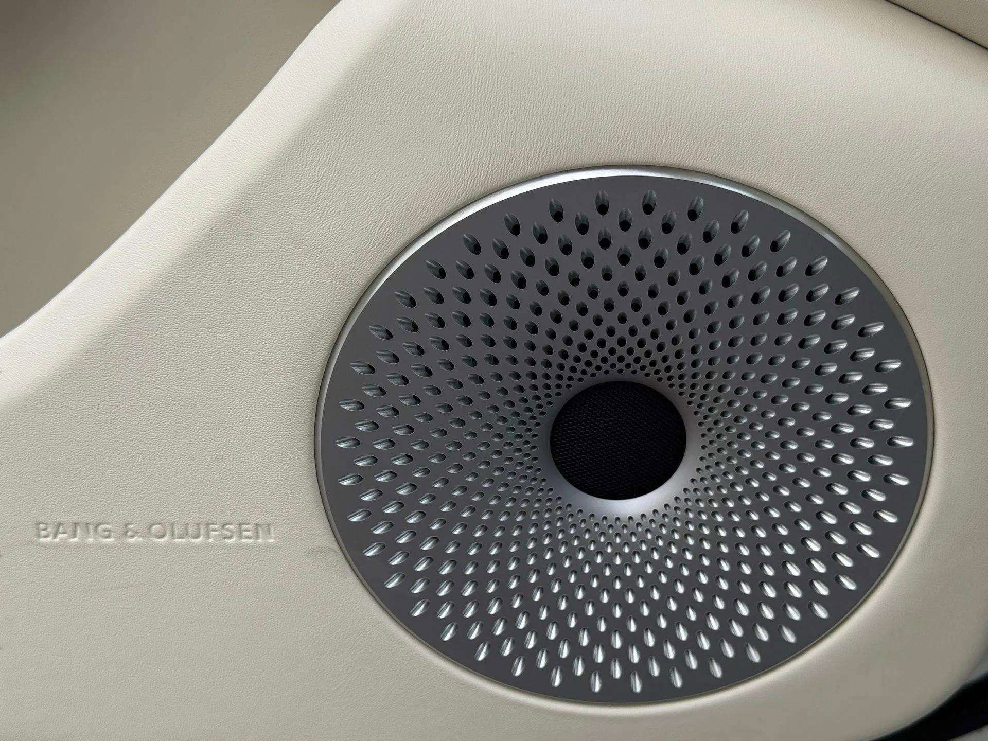 New 2026 Bentley Flying Spur Plug-In Hybrid image 36