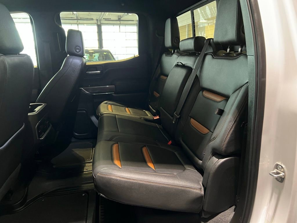Used 2022 GMC Sierra 1500 AT4 w/ AT4 Premium Package image 16