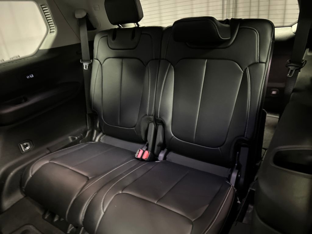 Used 2021 Jeep Grand Cherokee L Limited image 25