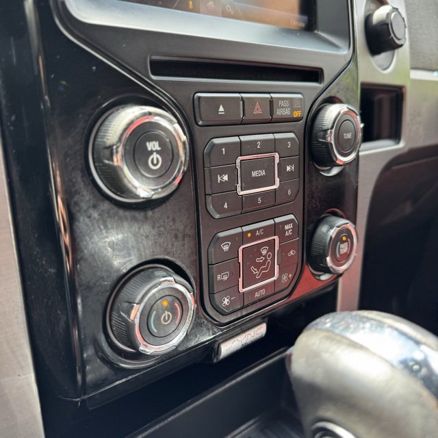 Used 2013 Ford F150 Limited image 36