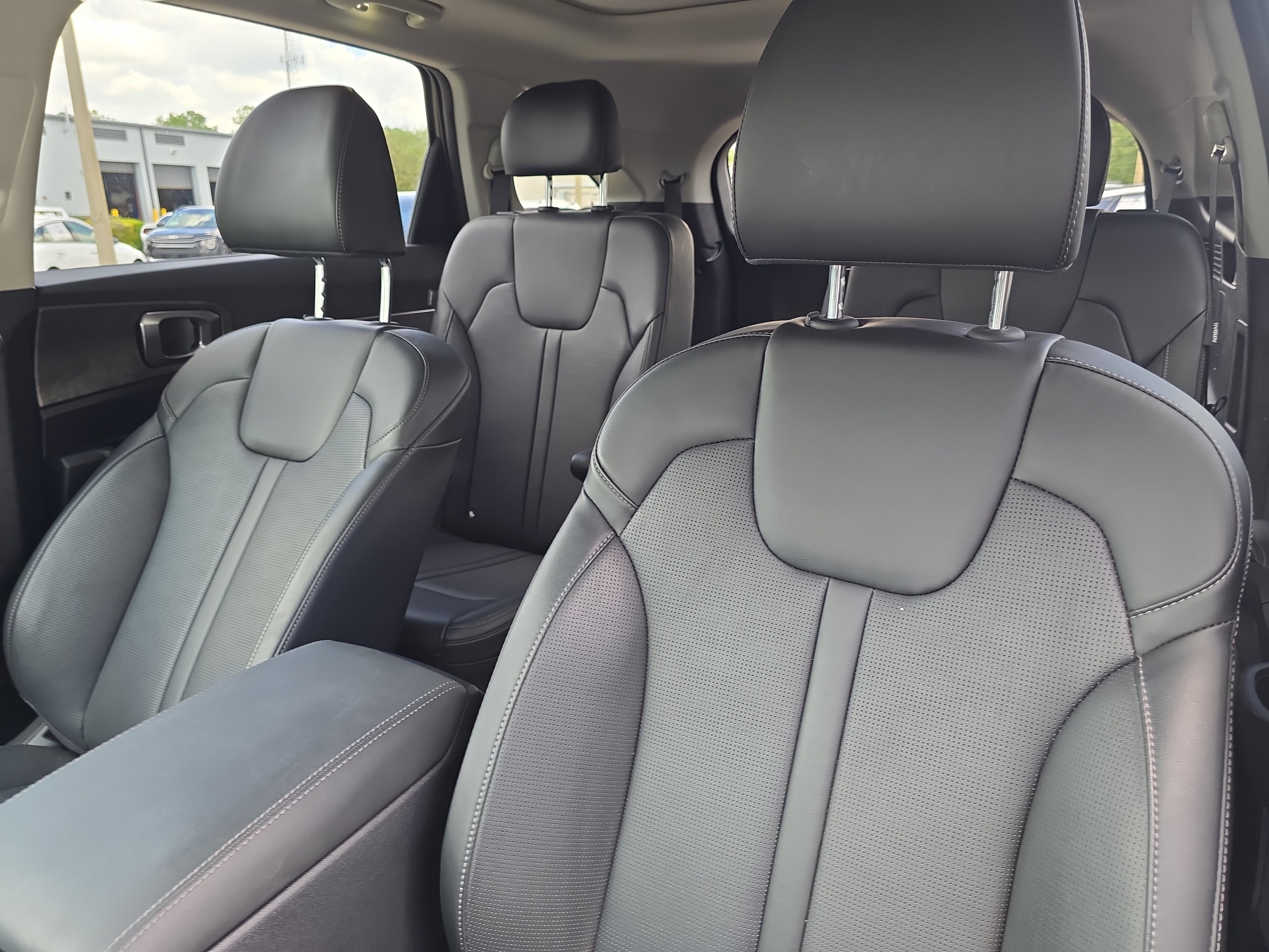 Certified 2025 Kia Sorento X-Line EX image 22