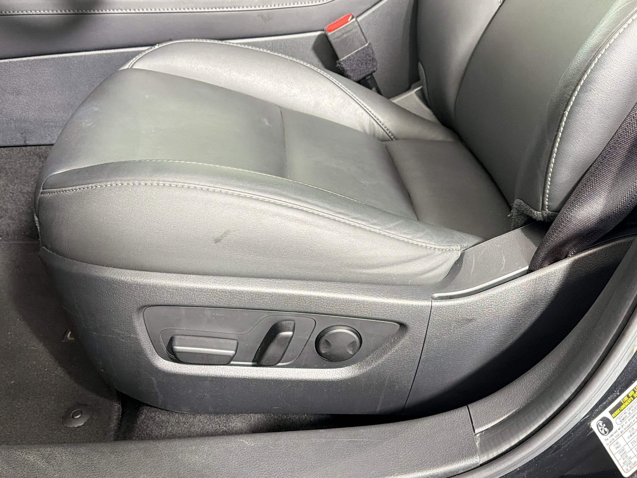 Used 2025 MAZDA CX-30 AWD 2.5 S w/ Preferred Package image 12