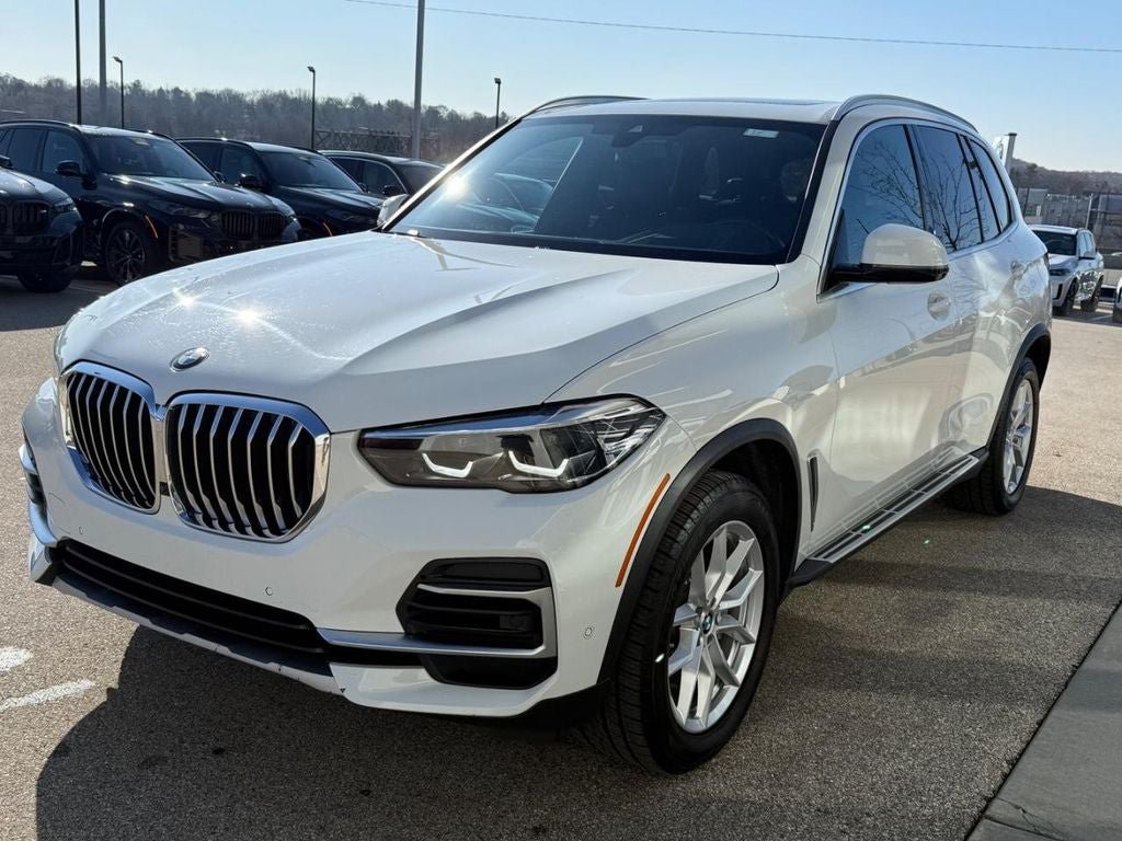 Used 2023 BMW X5 xDrive40i AWD/4WD image 8