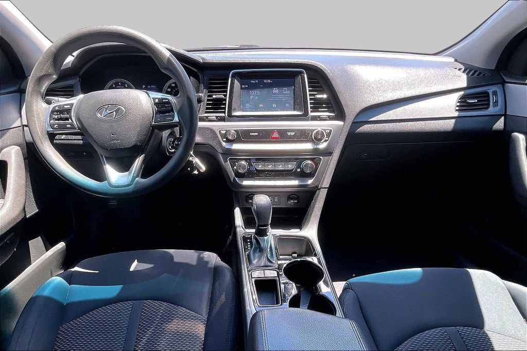 Used 2018 Hyundai Sonata SE FWD image 15