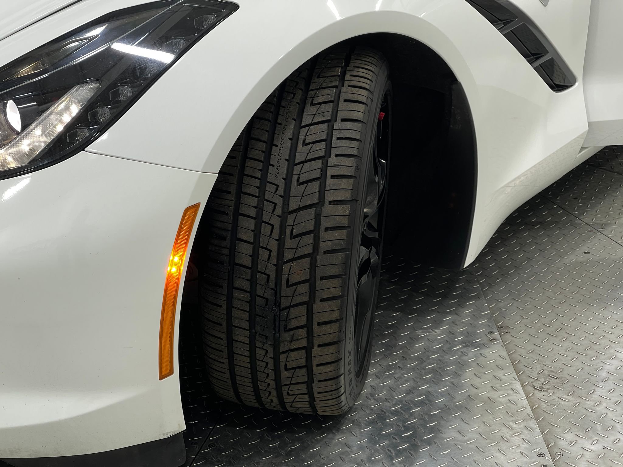 Used 2016 Chevrolet Corvette Stingray w/ 3LT Preferred Equipment Group image 33