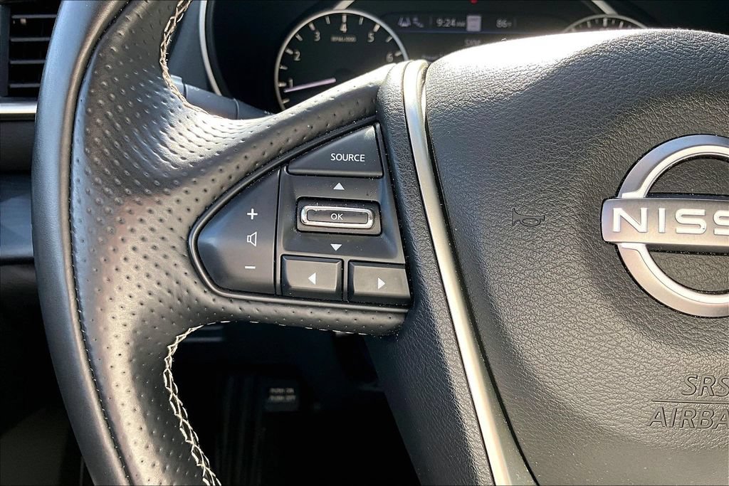 Used 2023 Nissan Maxima Platinum FWD image 11