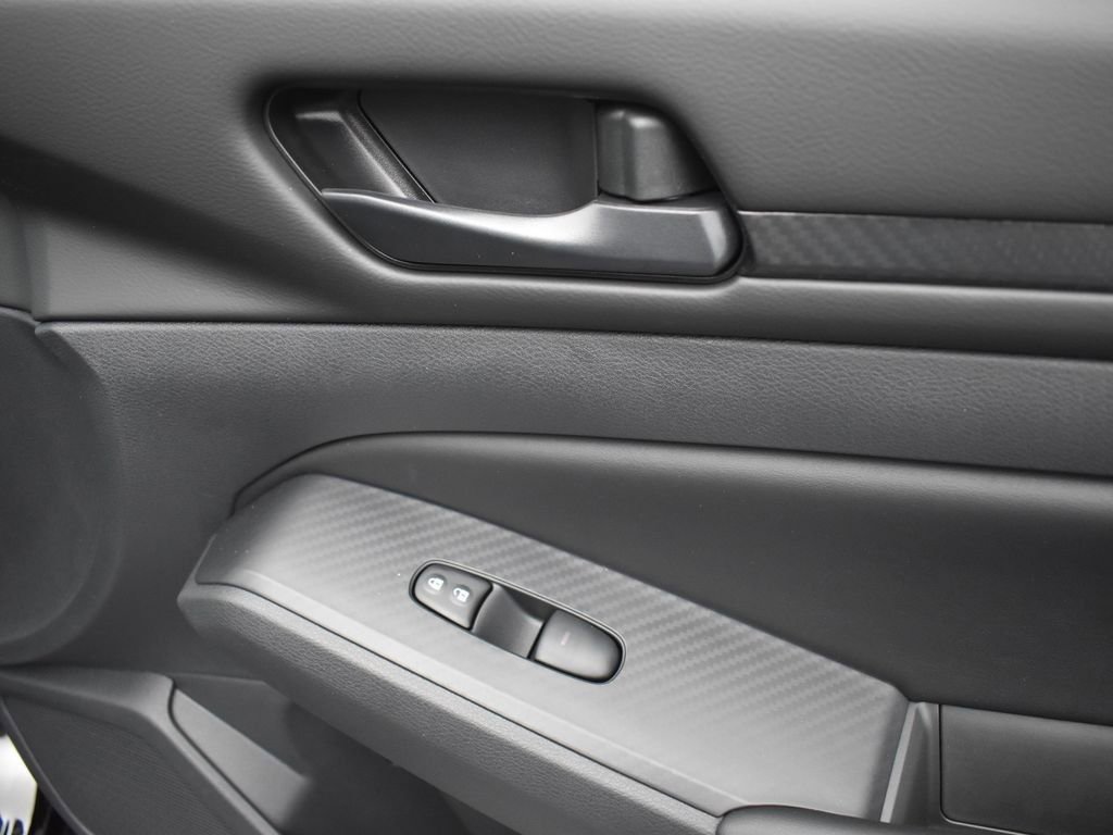 Used 2025 Nissan Altima 2.5 S image 23