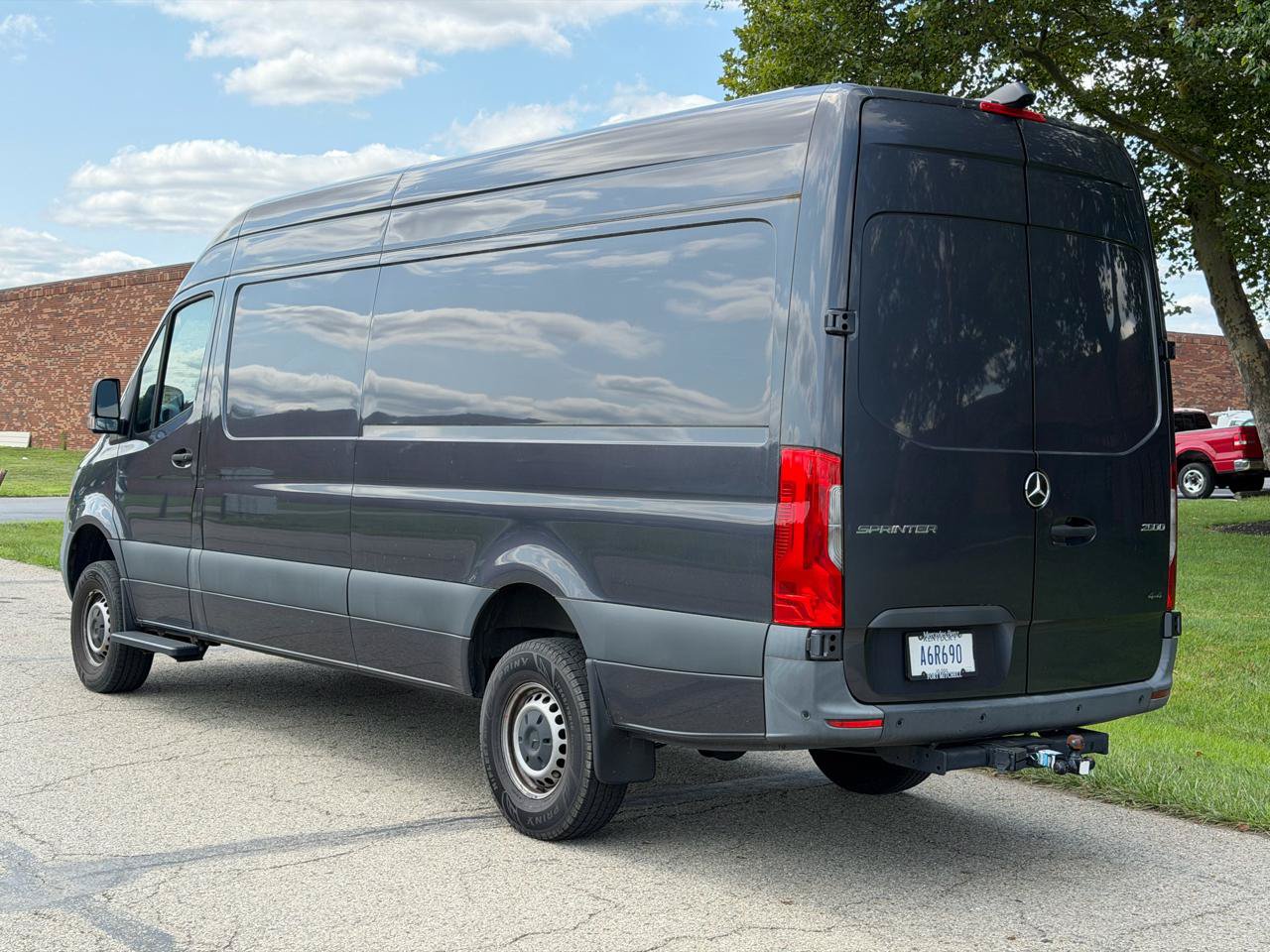 Used 2021 Mercedes-Benz Sprinter 2500 image 3