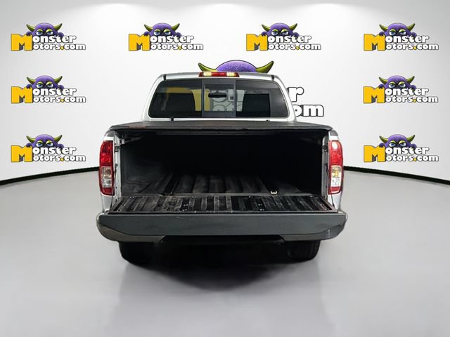 Used 2015 Nissan Frontier SV w/ SV Value Truck Package AWD/4WD image 25