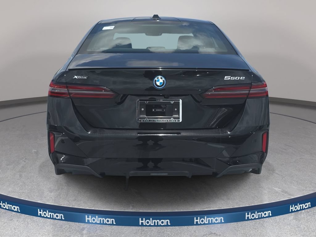 New 2027 BMW 550e xDrive w/ Executive Package AWD/4WD image 5