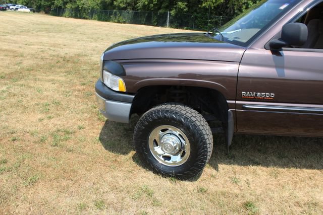 Used 1998 Dodge Ram 2500 Truck 4x4 Quad Cab image 12
