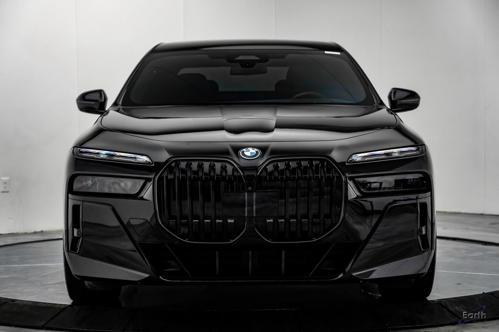 Used 2025 BMW i7 xDrive60 w/ Executive Package AWD/4WD image 30