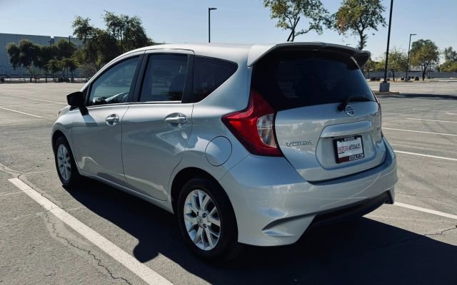 Used 2017 Nissan Versa Note SV w/ SV Appearance Package image 4