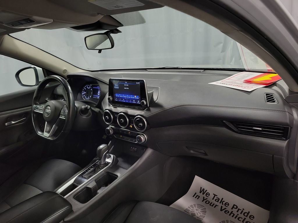 Used 2022 Nissan Sentra SV image 25