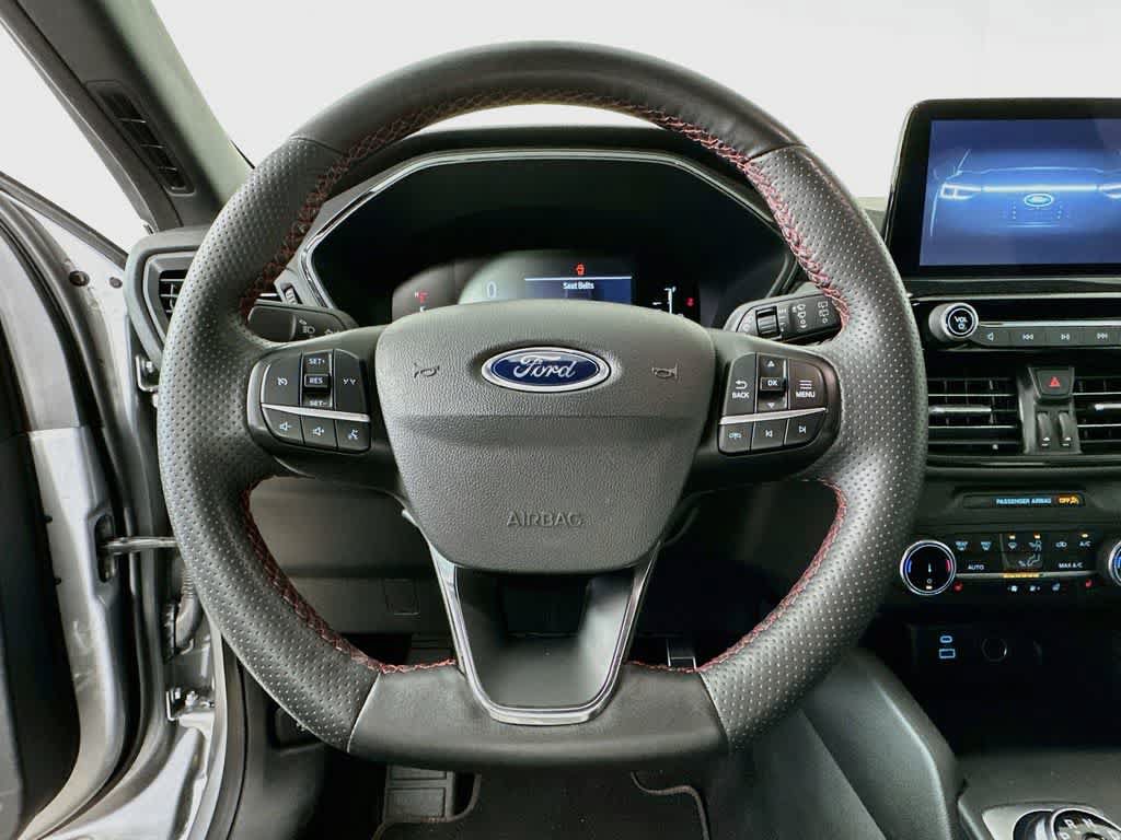 Used 2023 Ford Escape ST-Line AWD/4WD image 16