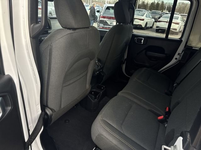 Used 2024 Jeep Wrangler Unlimited Sport AWD/4WD image 22