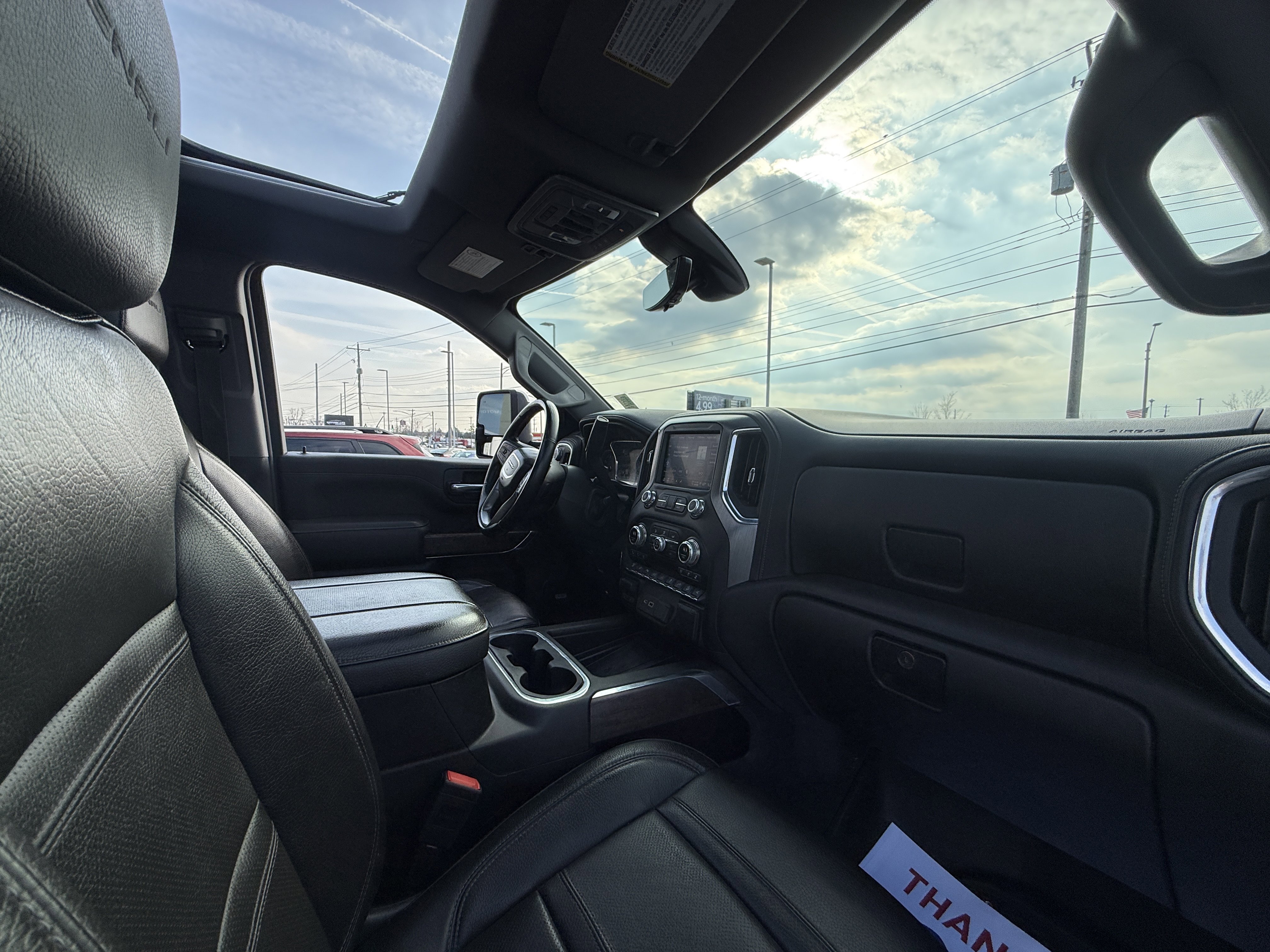 Used 2023 GMC Sierra 2500 Denali w/ Denali Black Diamond Edition AWD/4WD image 26