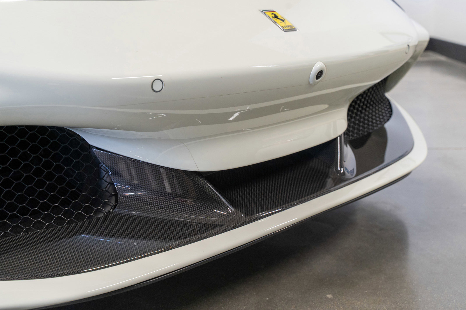 Used 2021 Ferrari F8 Tributo RWD image 33