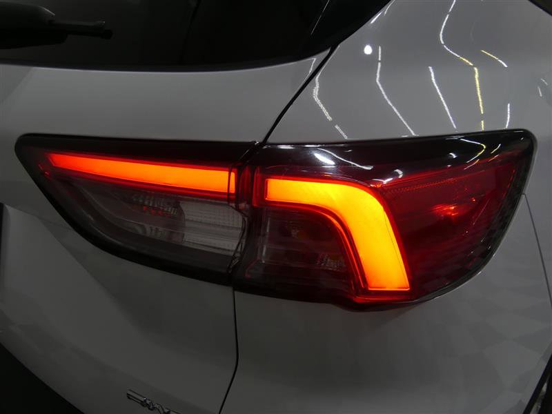 Used 2022 Ford Escape SE w/ Convenience Package image 16