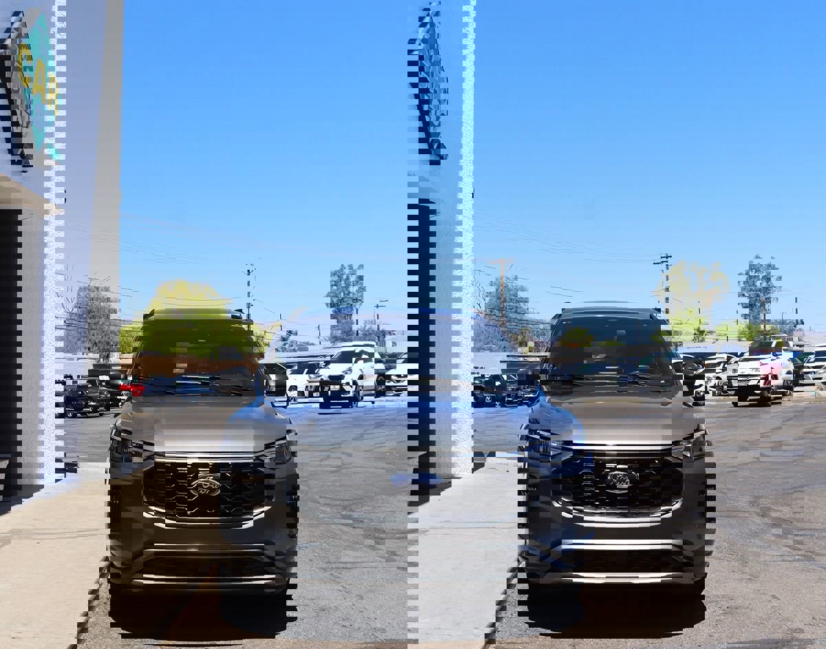 Used 2023 Ford Escape ST-Line image 16