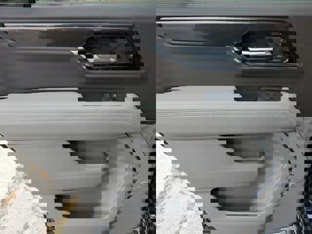 New 2026 GMC Yukon Elevation image 12