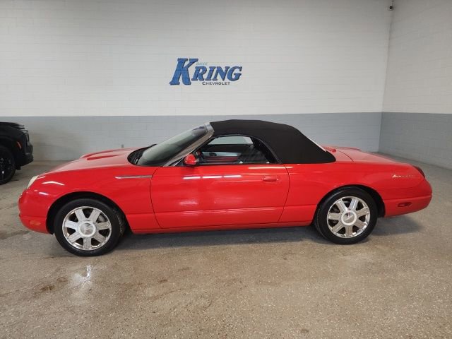 Used 2005 Ford Thunderbird image 2