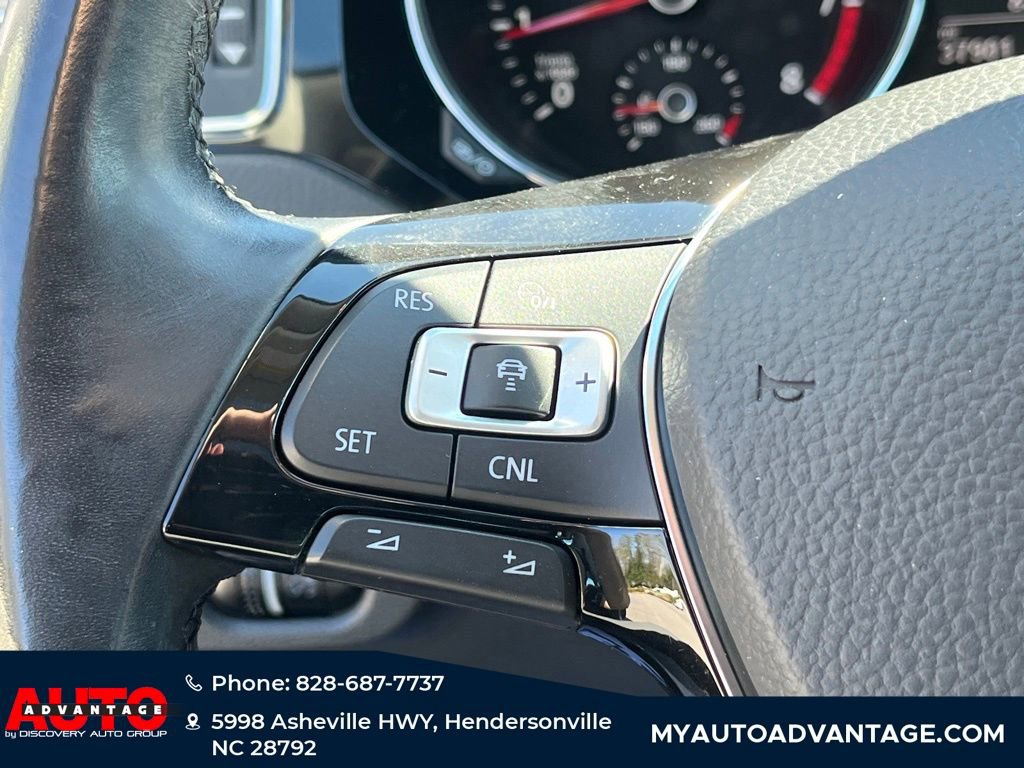 Used 2017 Volkswagen Jetta SEL image 16