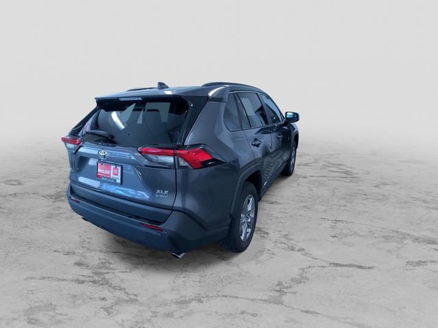 Used 2025 Toyota RAV4 XLE AWD/4WD image 10