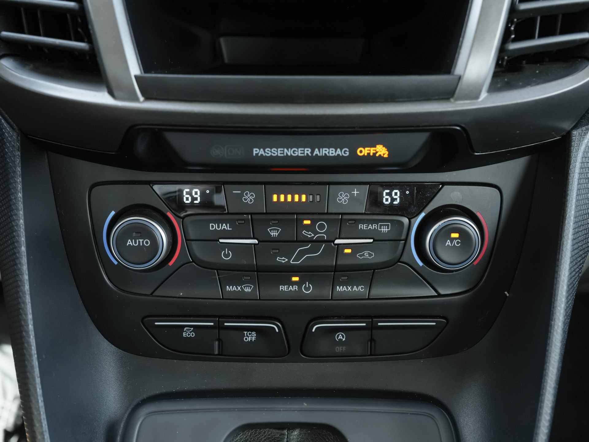 Used 2023 Ford Transit Connect XL FWD image 15