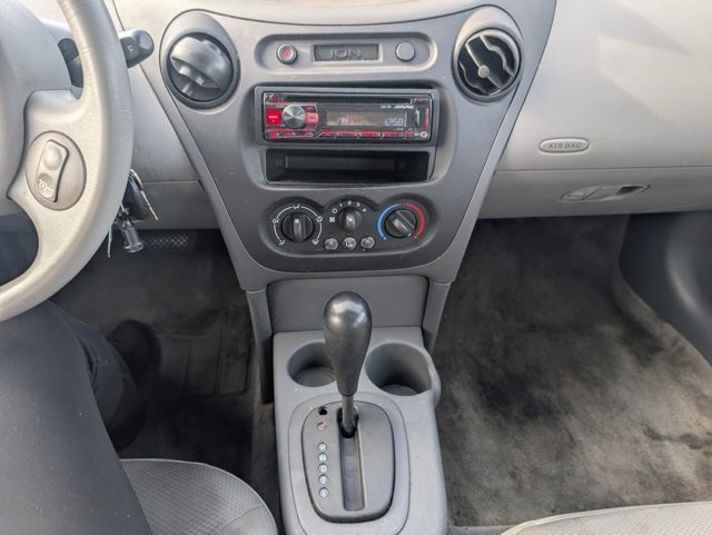 Used 2003 Saturn ION Level 2 w/ Convenience Pkg image 11