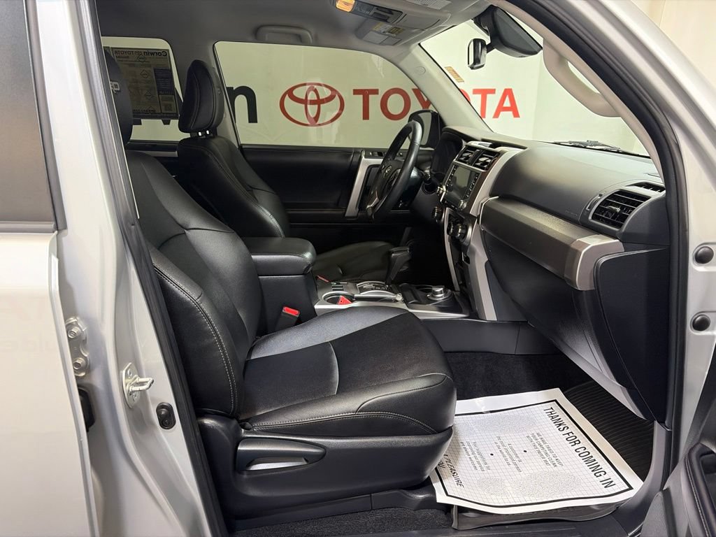 Used 2022 Toyota 4Runner TRD Sport w/ Technology Package AWD/4WD image 10