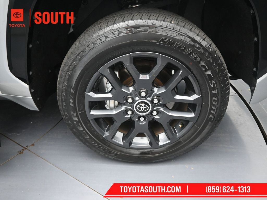 Used 2023 Toyota Tundra Platinum w/ Advanced Package AWD/4WD image 15