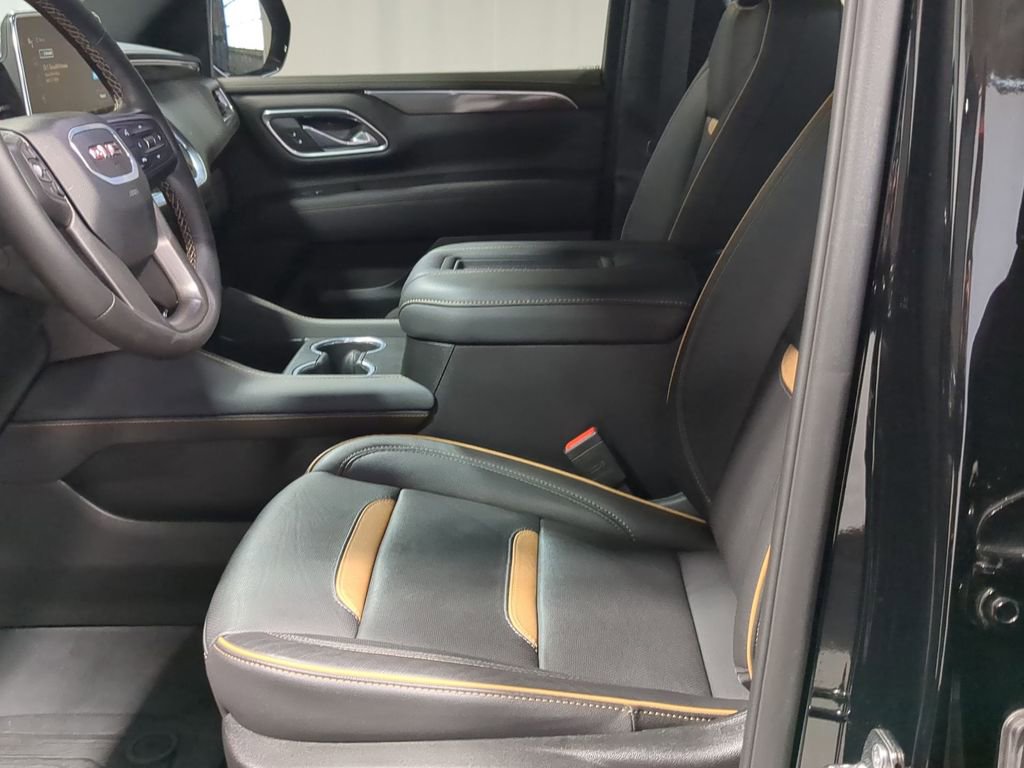 Used 2024 GMC Yukon XL AT4 image 20