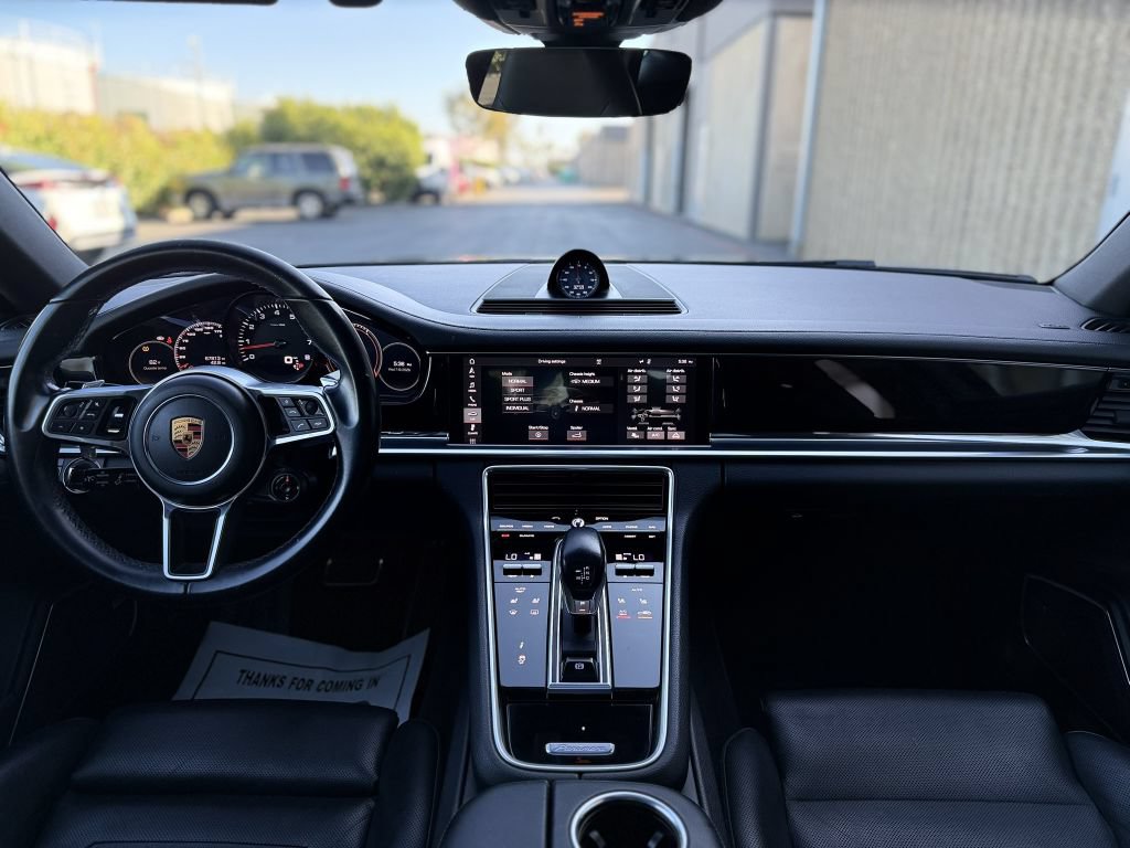 Used 2018 Porsche Panamera 4S Executive AWD/4WD image 30