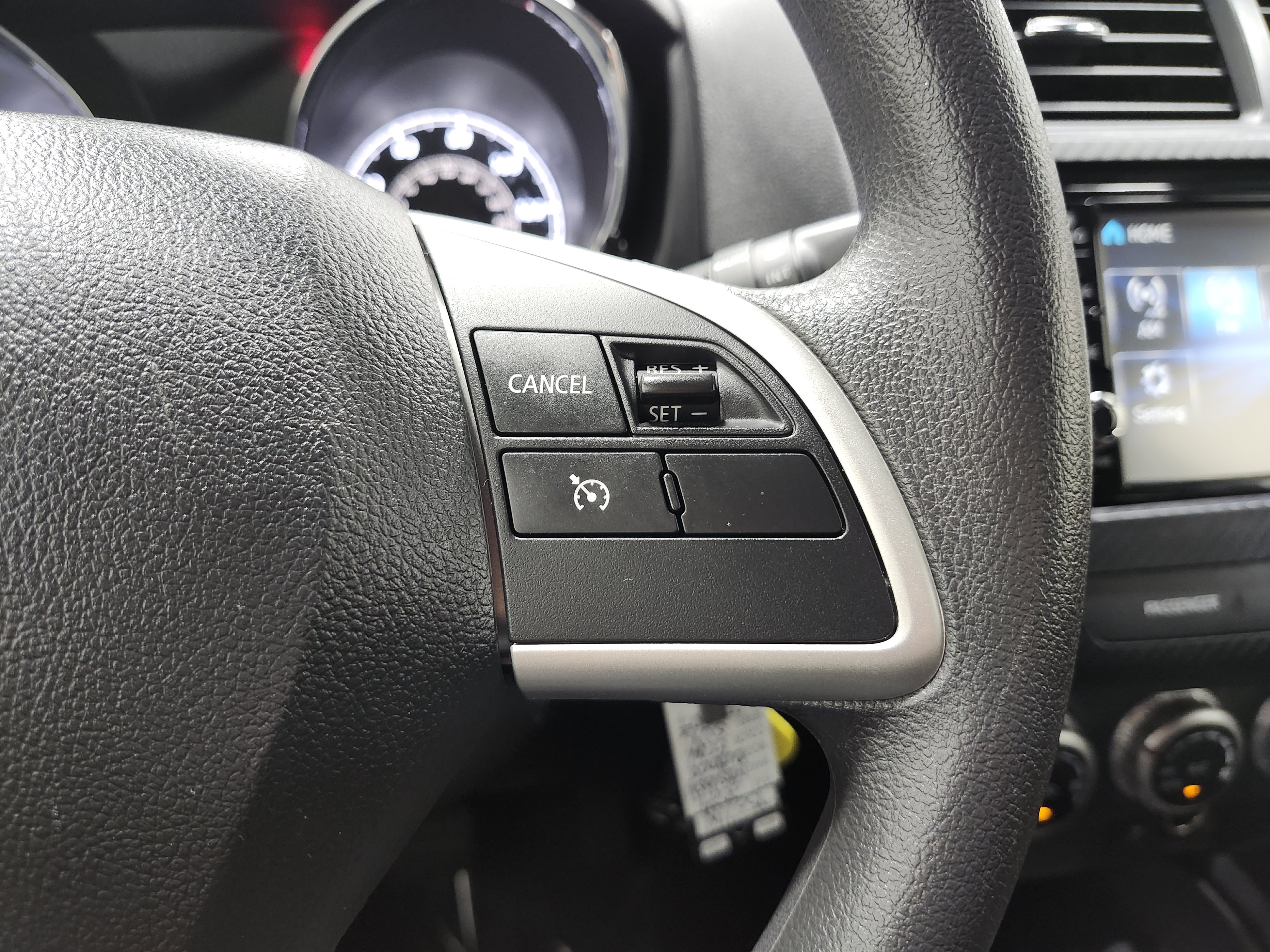 Used 2024 Mitsubishi Outlander Sport ES image 32