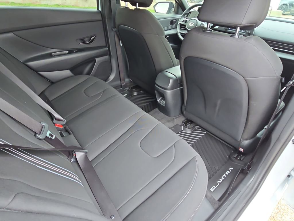 Certified 2026 Hyundai Elantra Sport FWD image 11