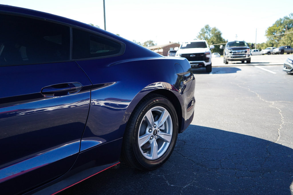 Used 2020 Ford Mustang Coupe RWD image 21