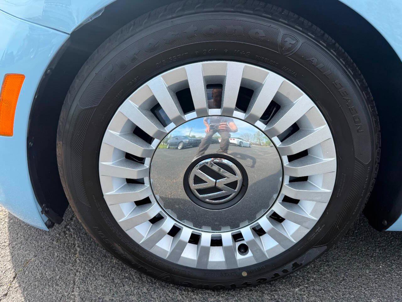 Used 2014 Volkswagen Beetle 2.5 image 14