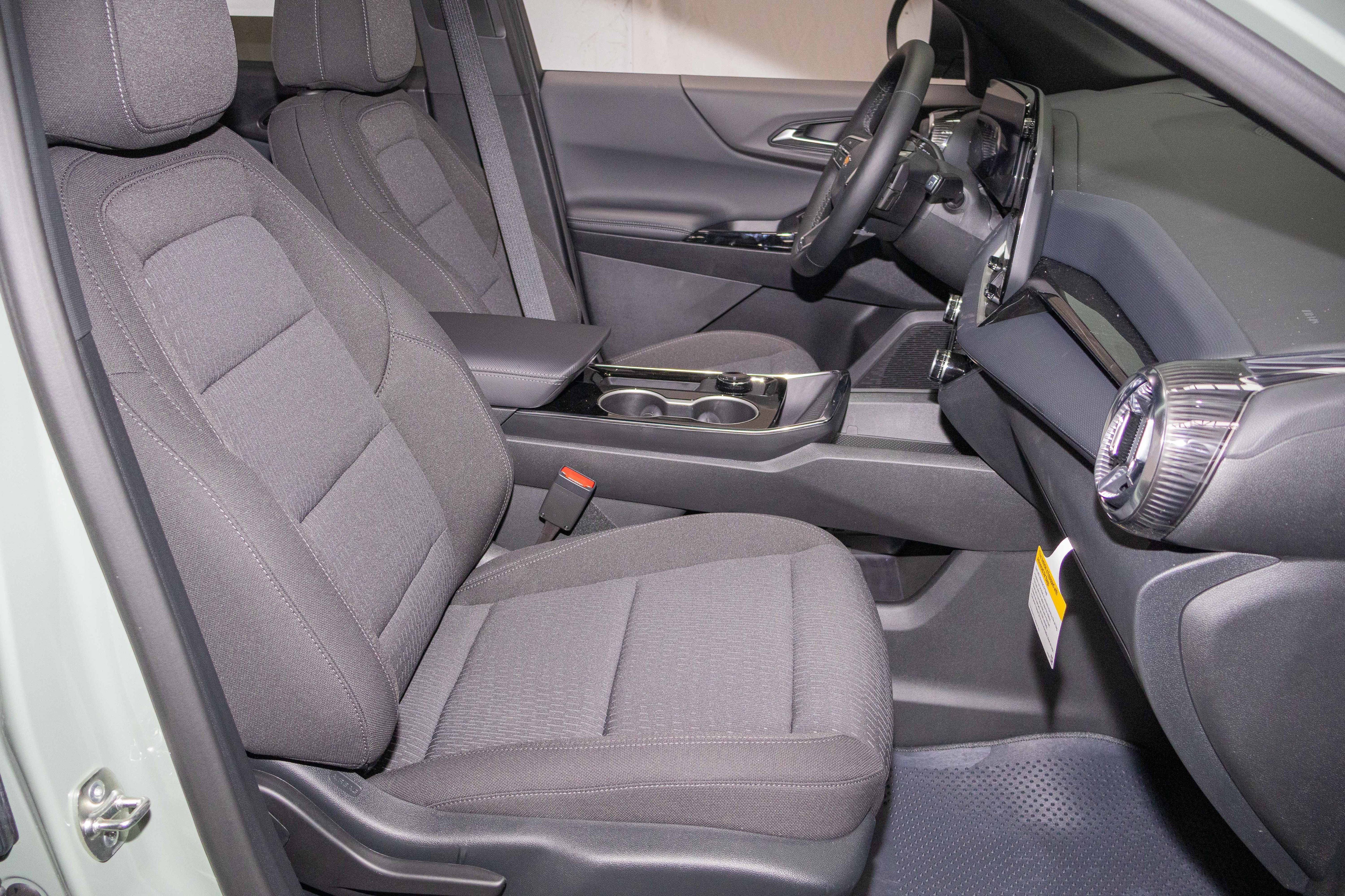 New 2026 Chevrolet Equinox LT FWD image 12