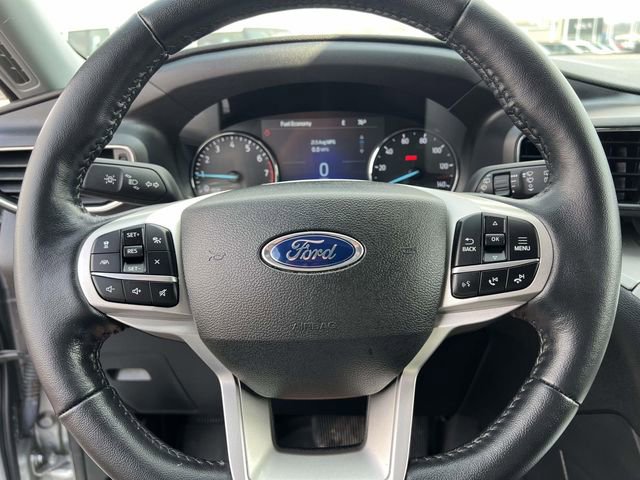 Certified 2022 Ford Explorer XLT w/ Equipment Group 202A image 16