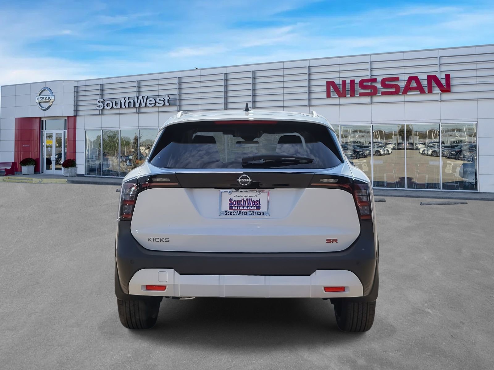 New 2026 Nissan Kicks SR FWD image 7