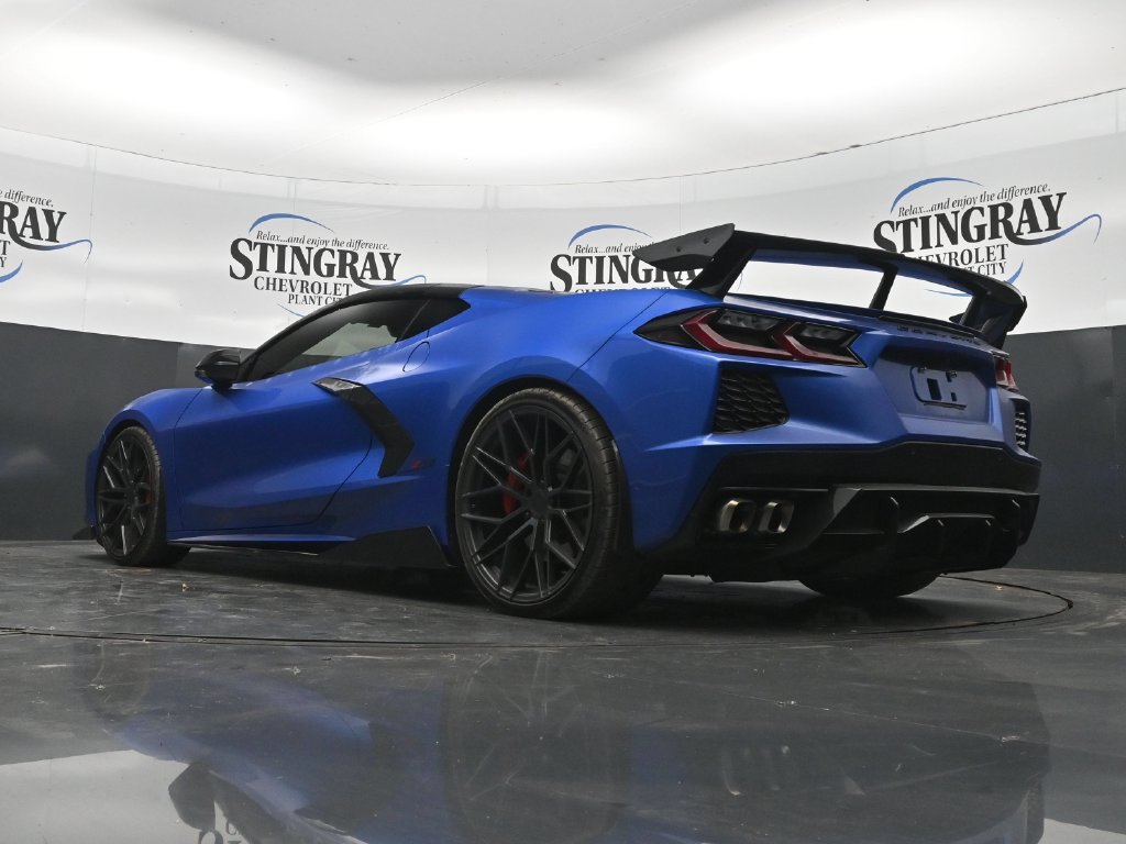 Used 2022 Chevrolet Corvette Stingray Preferred Cpe w/ Z51 Performance Package RWD image 30