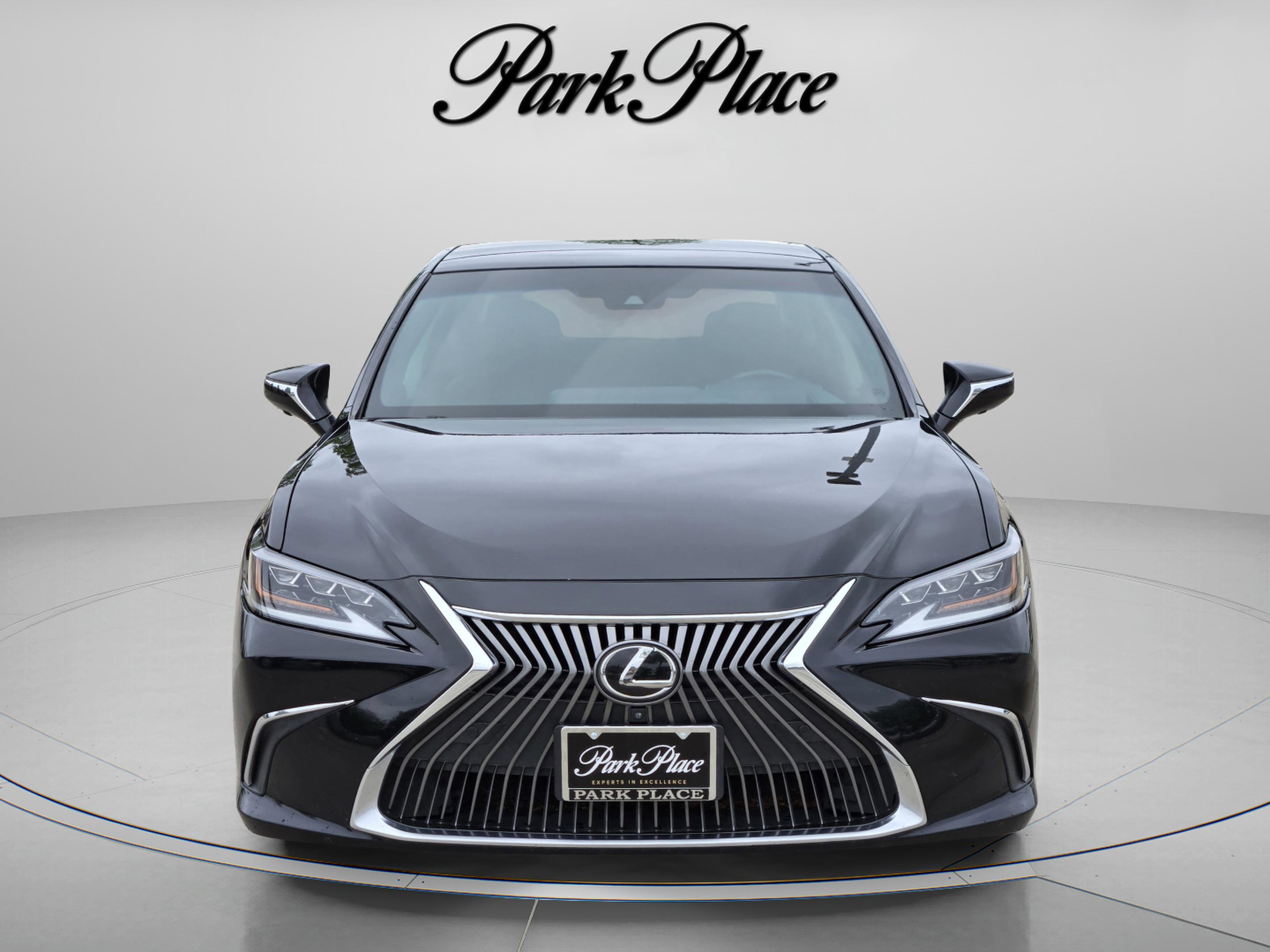 Used 2019 Lexus ES 350 Ultra Luxury FWD image 8