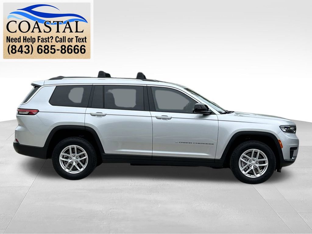 Used 2023 Jeep Grand Cherokee L Laredo RWD image 5