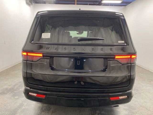 New 2025 Jeep Wagoneer L Series II image 5